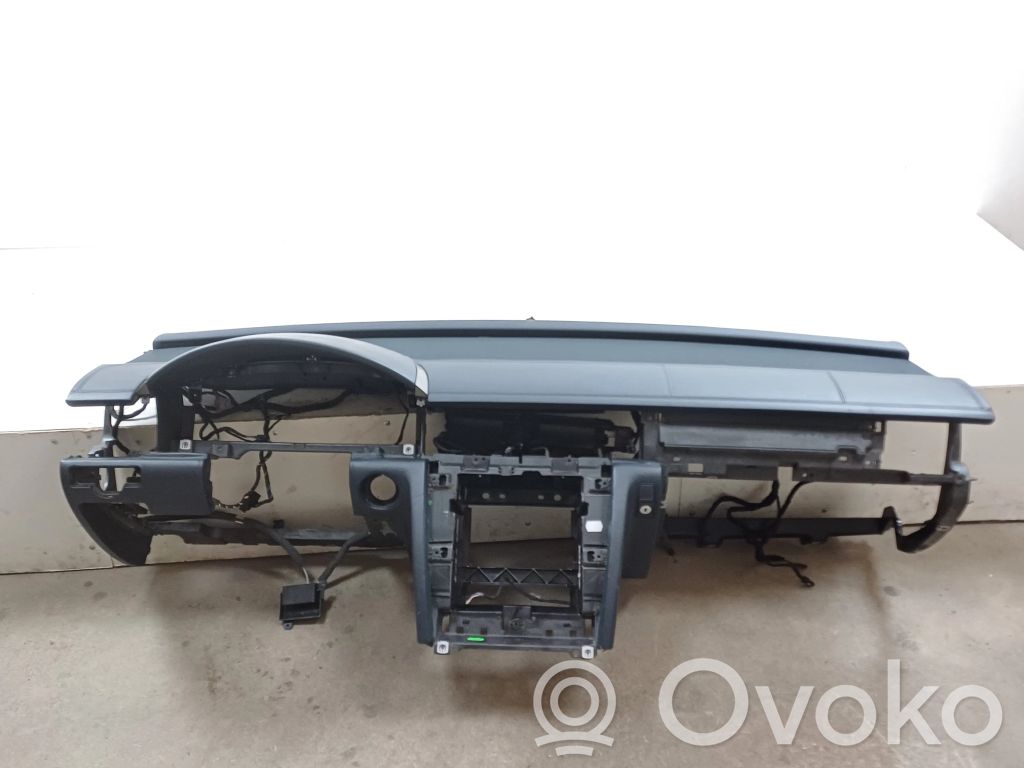 Volkswagen Phaeton Панель 