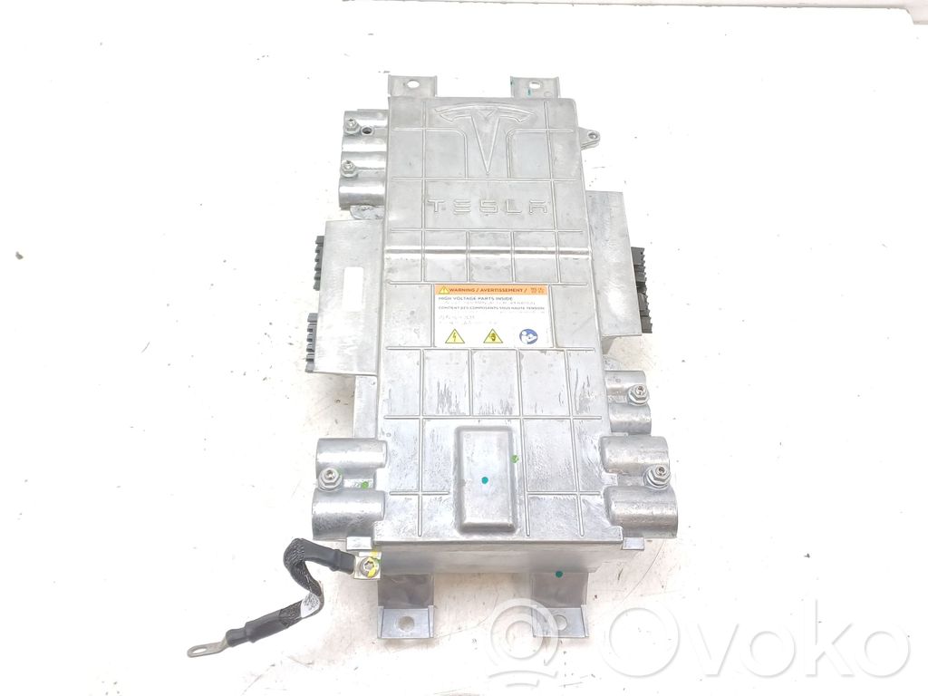 Tesla Model S Inversor/convertidor de voltaje 