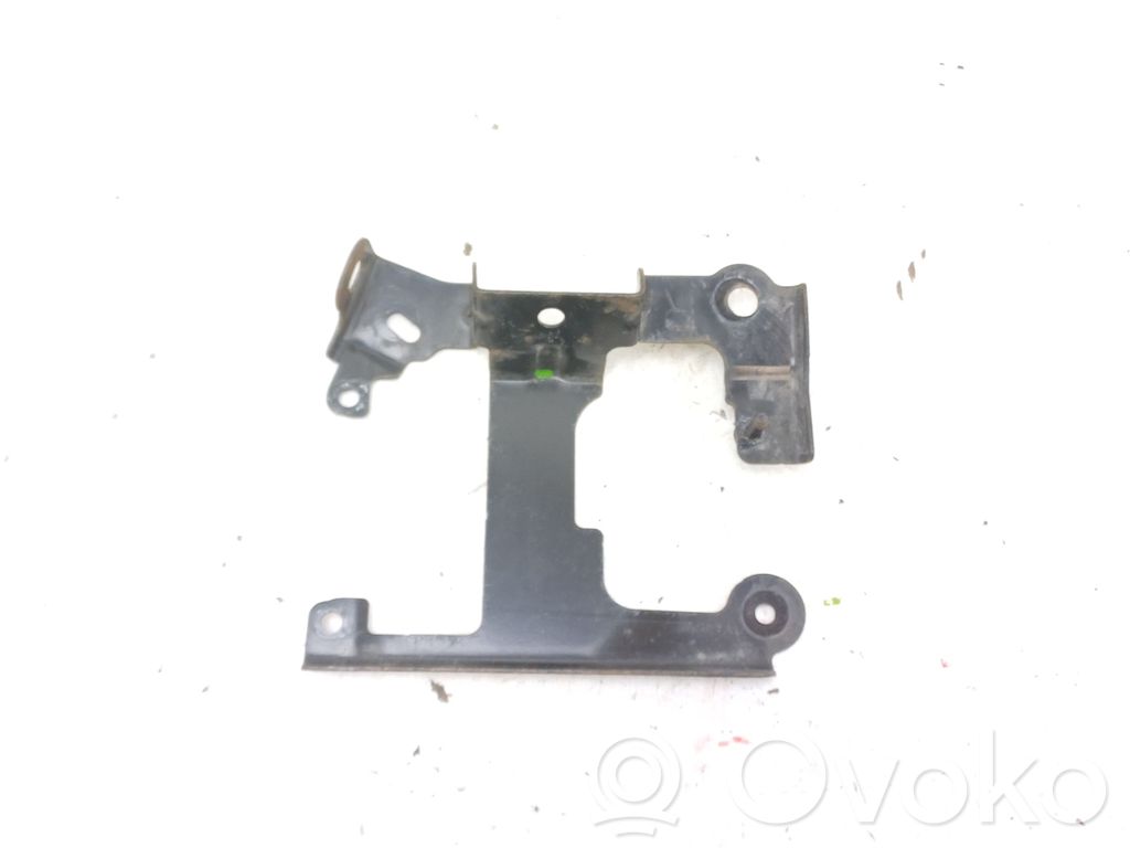 Blind spot radar bracket
