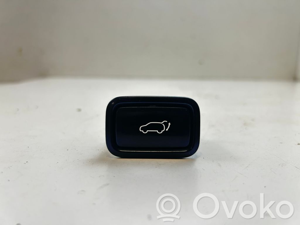 KIA Optima Tailgate/boot open switch button 