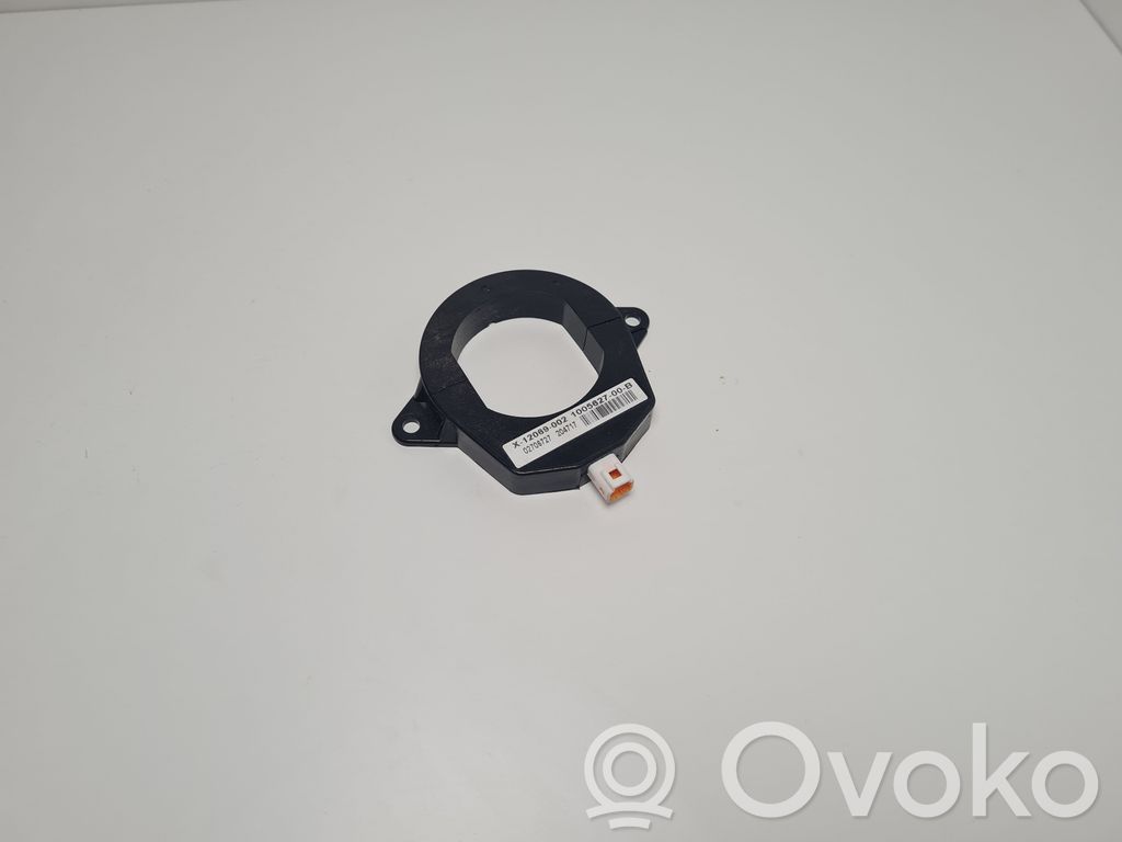 Tesla Model S Keyless system antenna 