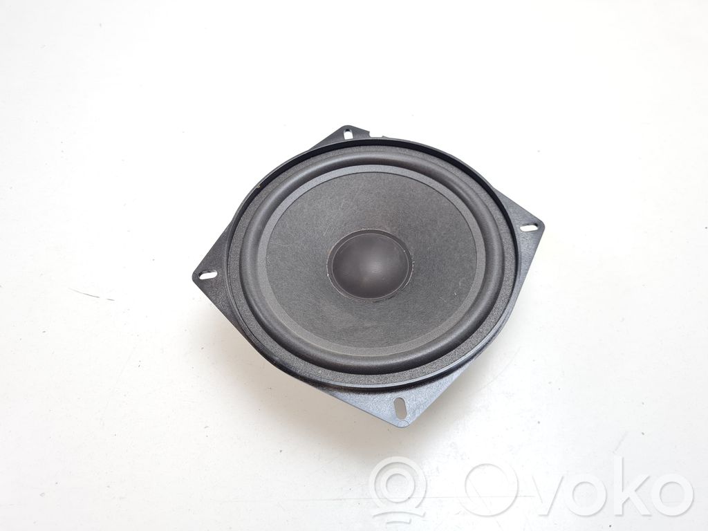 Audi A4 S4 B7 8E 8H Głośnik drzwi przednich 