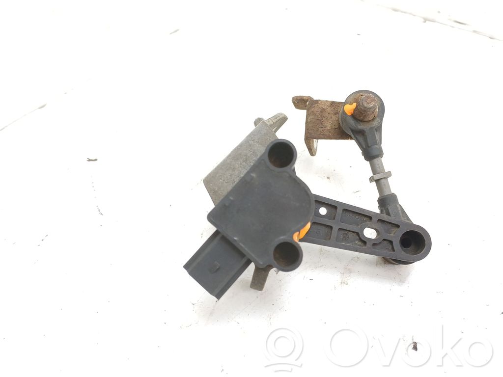 Headlight/headlamp level sensor   3049025