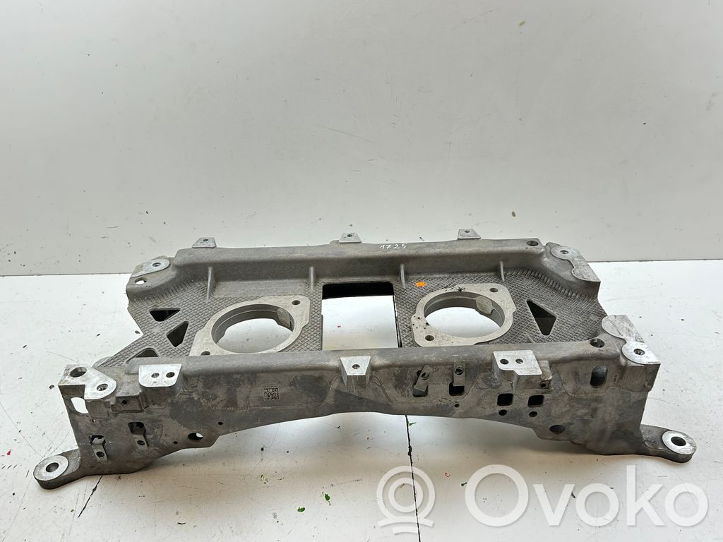 Engine mounting bracket   LJ986F065AE