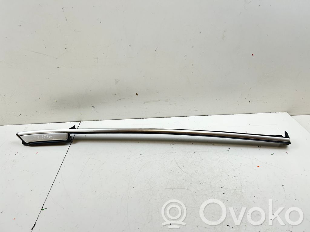 BMW 3 E92 E93 Takaoven lasin muotolista 