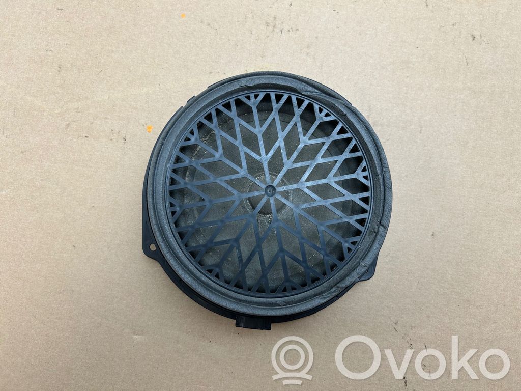 Audi A4 S4 B8 8K Altavoz de la puerta trasera 