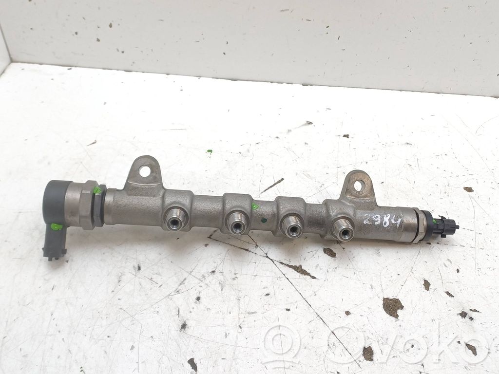 Jeep Cherokee KL Tubo principal de alimentación del combustible 