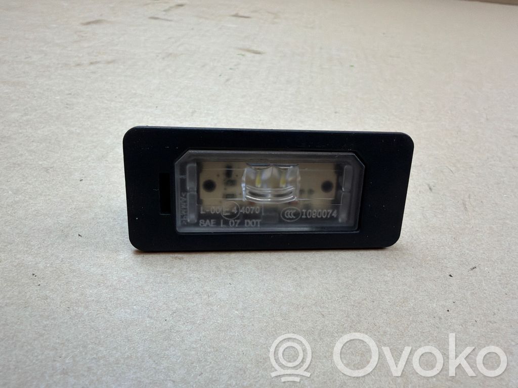 Luce targa   7193293