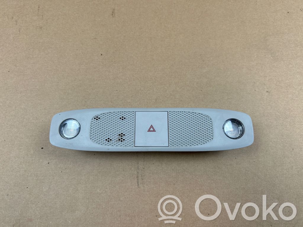 Tesla Model Y Luz del asiento delantero 