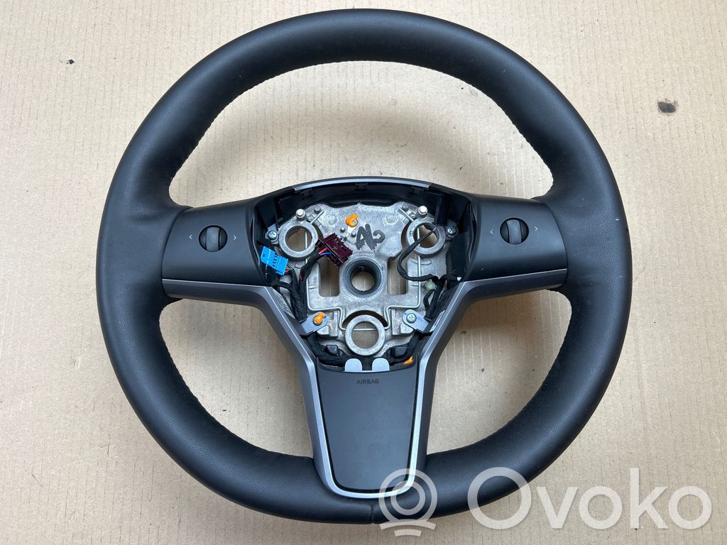 Steering wheel   162659900D