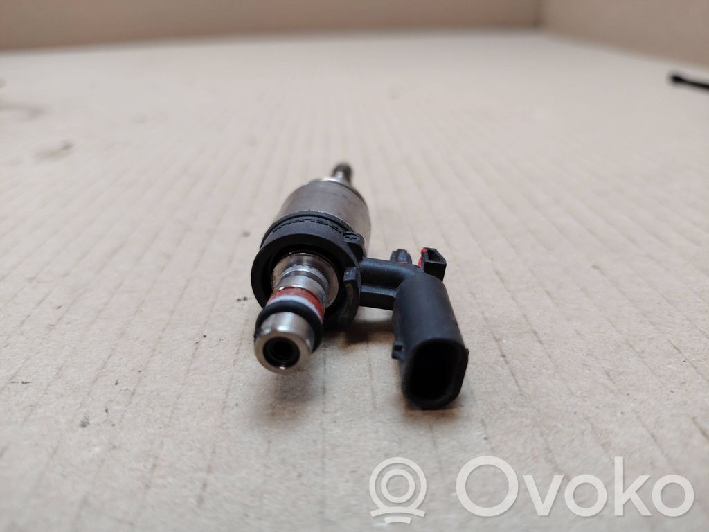 Volkswagen Golf VII Inyector de combustible 