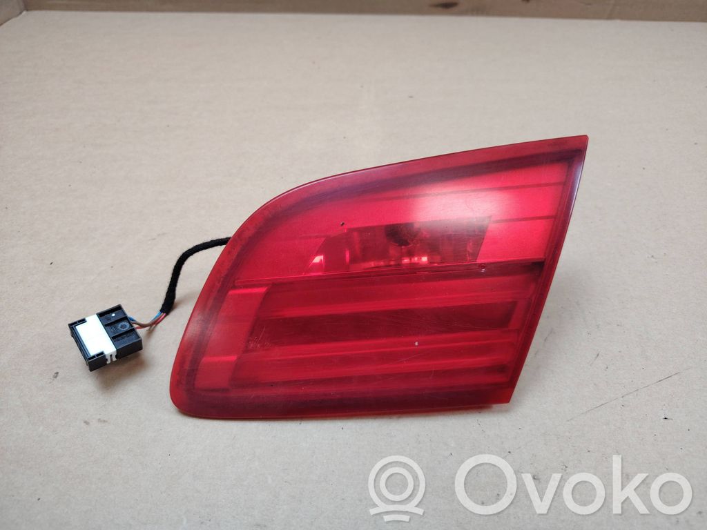 Tailgate rear/tail lights   7252784