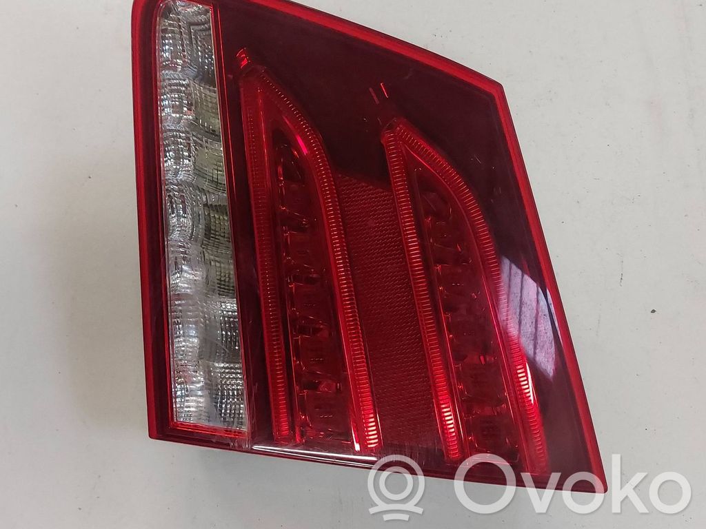 Mercedes-Benz E W212 Lampy tylnej klapy bagażnika 