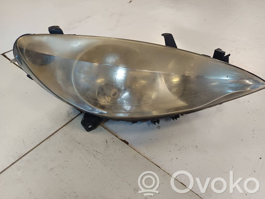 Peugeot 307 Lampa przednia 