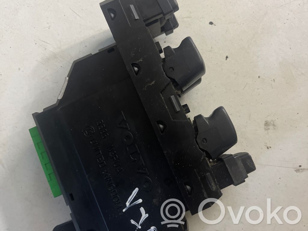 Volvo V70 Electric window control switch 