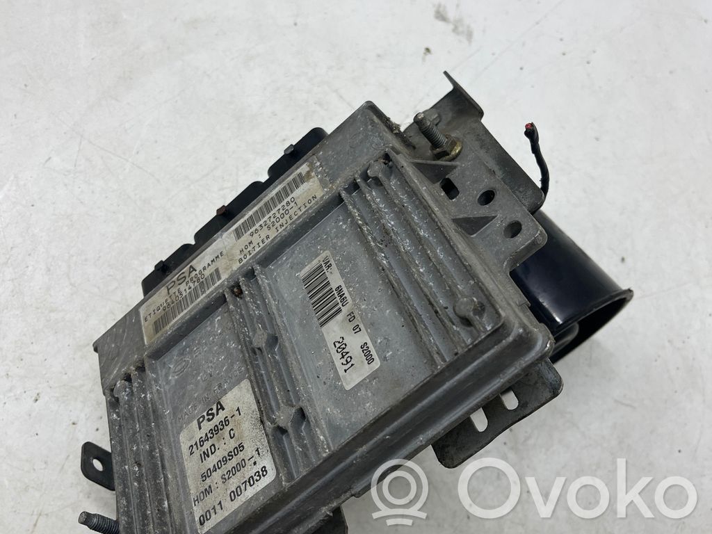Citroen C4 I Picasso Engine control unit/module 