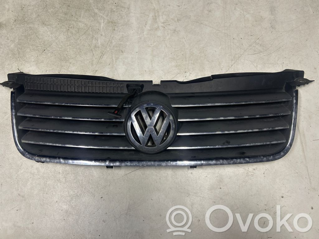 Volkswagen PASSAT B5.5 Grilă radiator față 