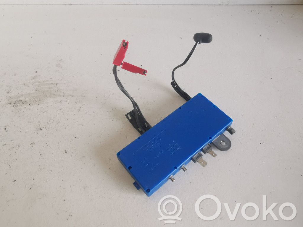Volvo S80 Antenos stiprintuvas 