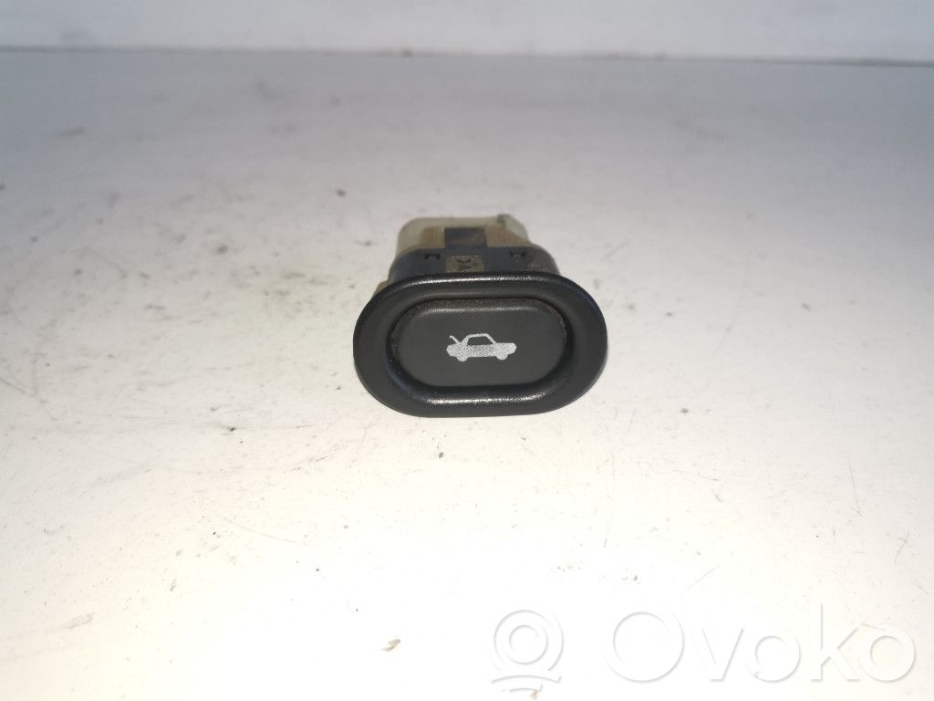Saab 9-3 Ver1 Tailgate opening switch 