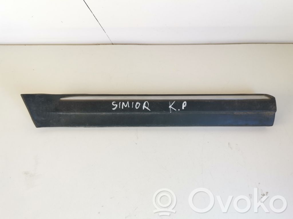 BMW 7 E32 Apdaila sparno (moldingas) 