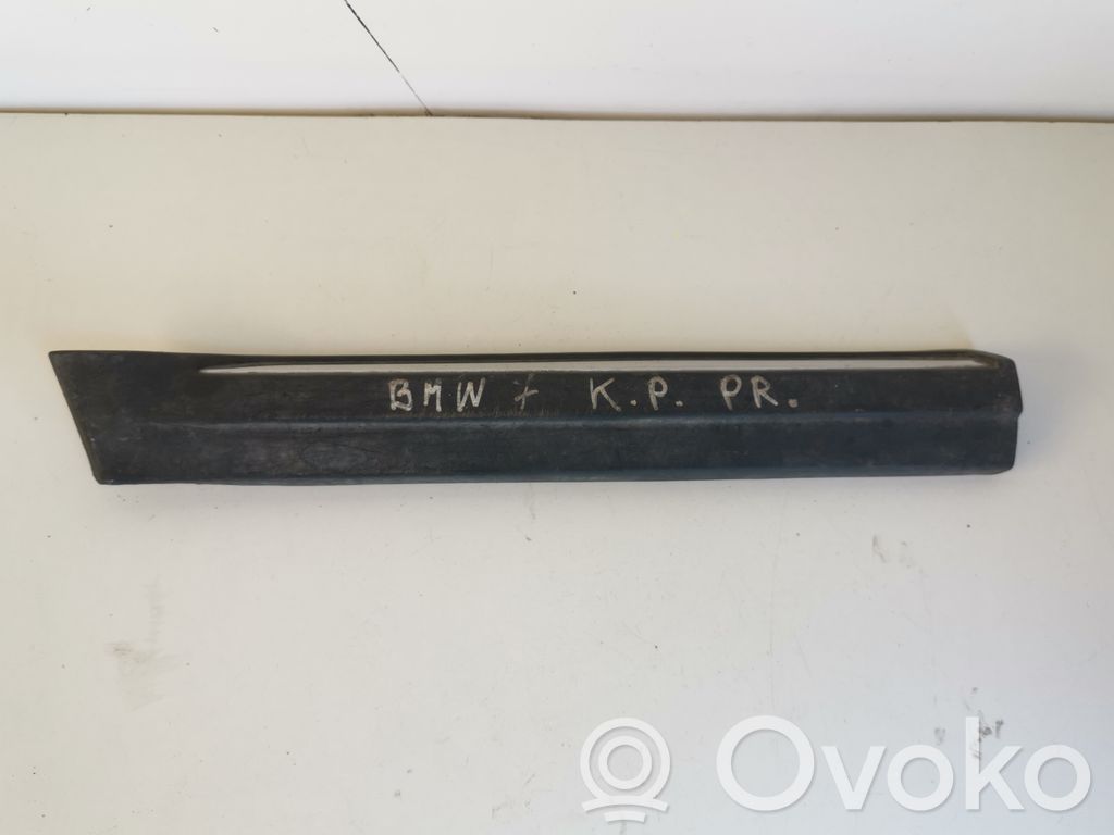 BMW 7 E32 Apdaila sparno (moldingas) 