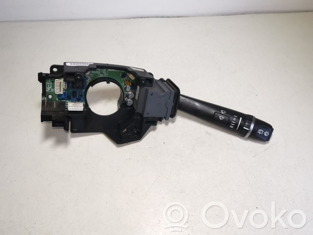 Volvo XC90 Wiper control stalk 
