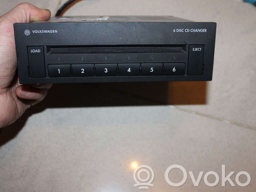 Volkswagen PASSAT B6 CD/DVD-vaihdin 