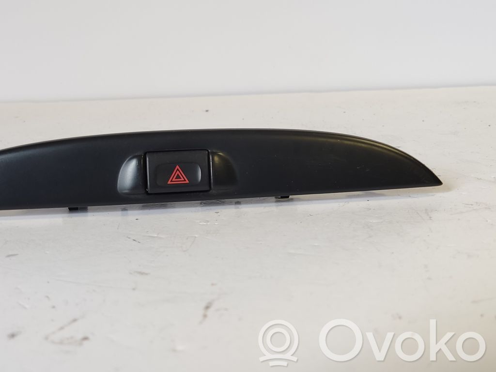 Jaguar X-Type Hazard light switch 