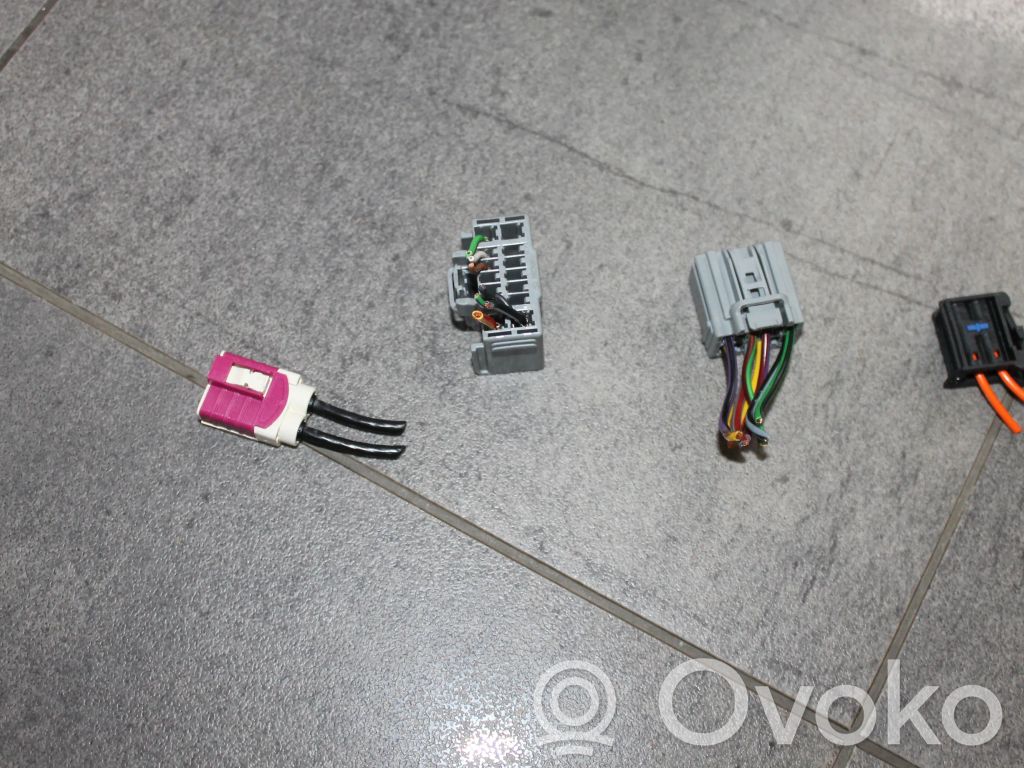 Faisceau de câbles système audio   31337571AA,34W718F
