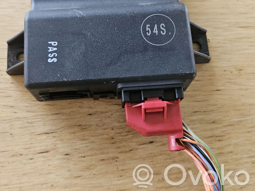 Audi A4 S4 B8 8K Gateway control module 