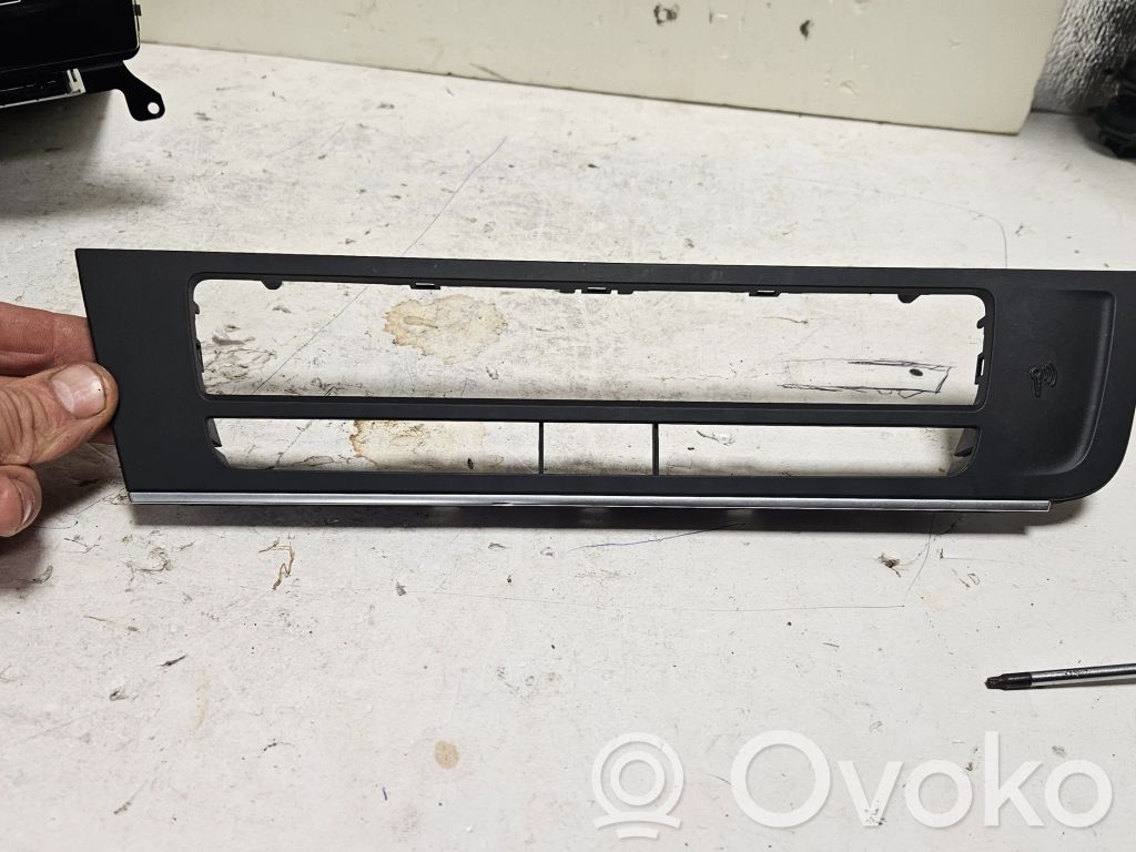 Audi A6 Allroad C7 Radio/GPS head unit trim 