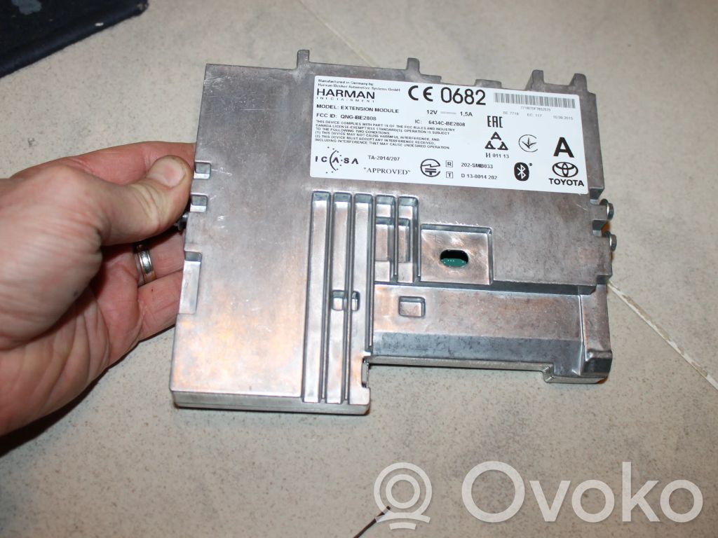 Toyota Yaris Stacja multimedialna GPS / CD / DVD 