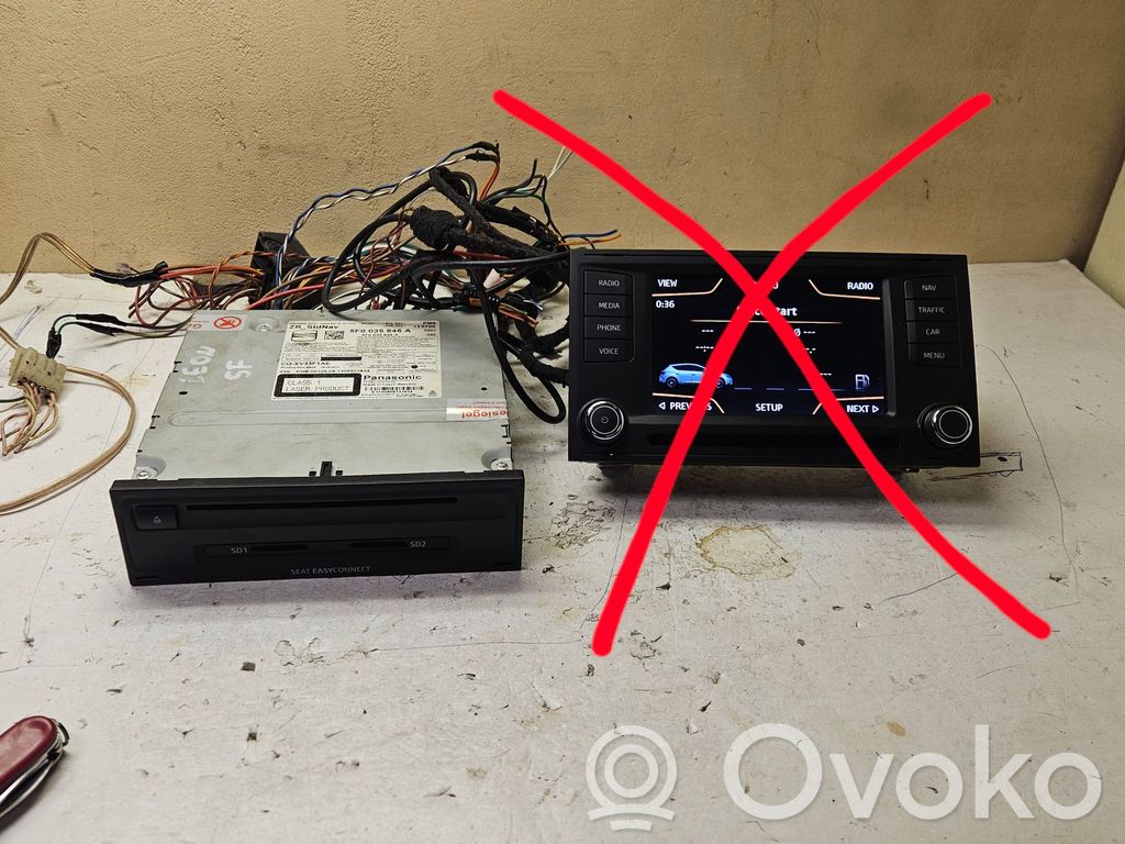 Seat Leon (5F) Radio/CD/DVD/GPS head unit 