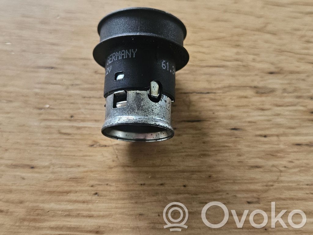 Audi A6 S6 C6 4F Zigarettenanzünder vorne 