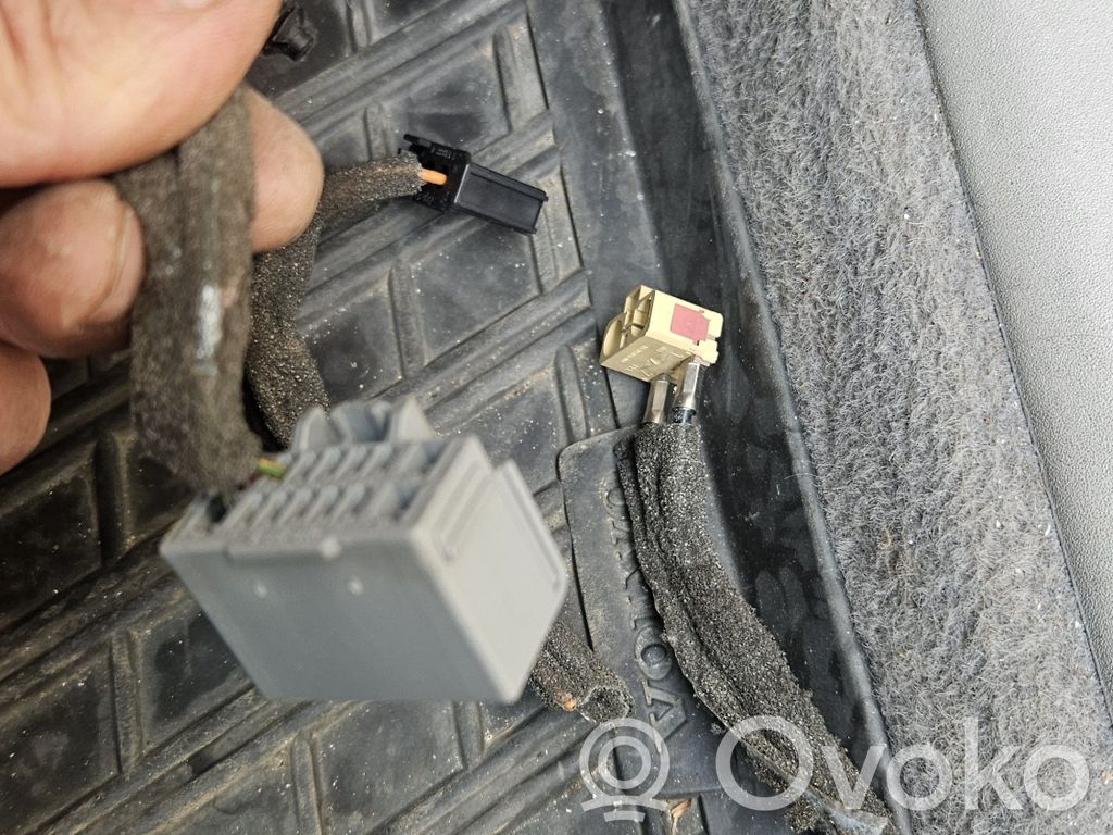 Volvo V50 Sound system wiring loom 