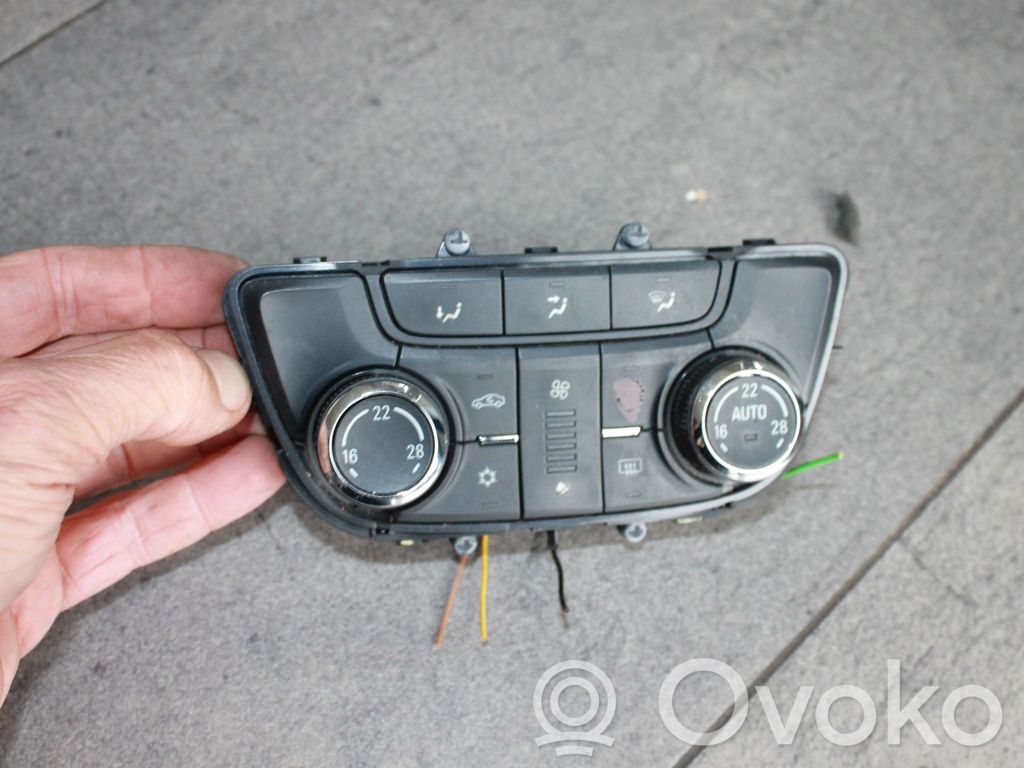 Opel Mokka Climate control unit 