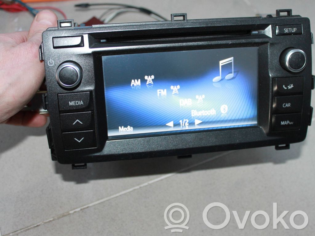 Toyota Auris E180 Panel / Radioodtwarzacz CD/DVD/GPS 
