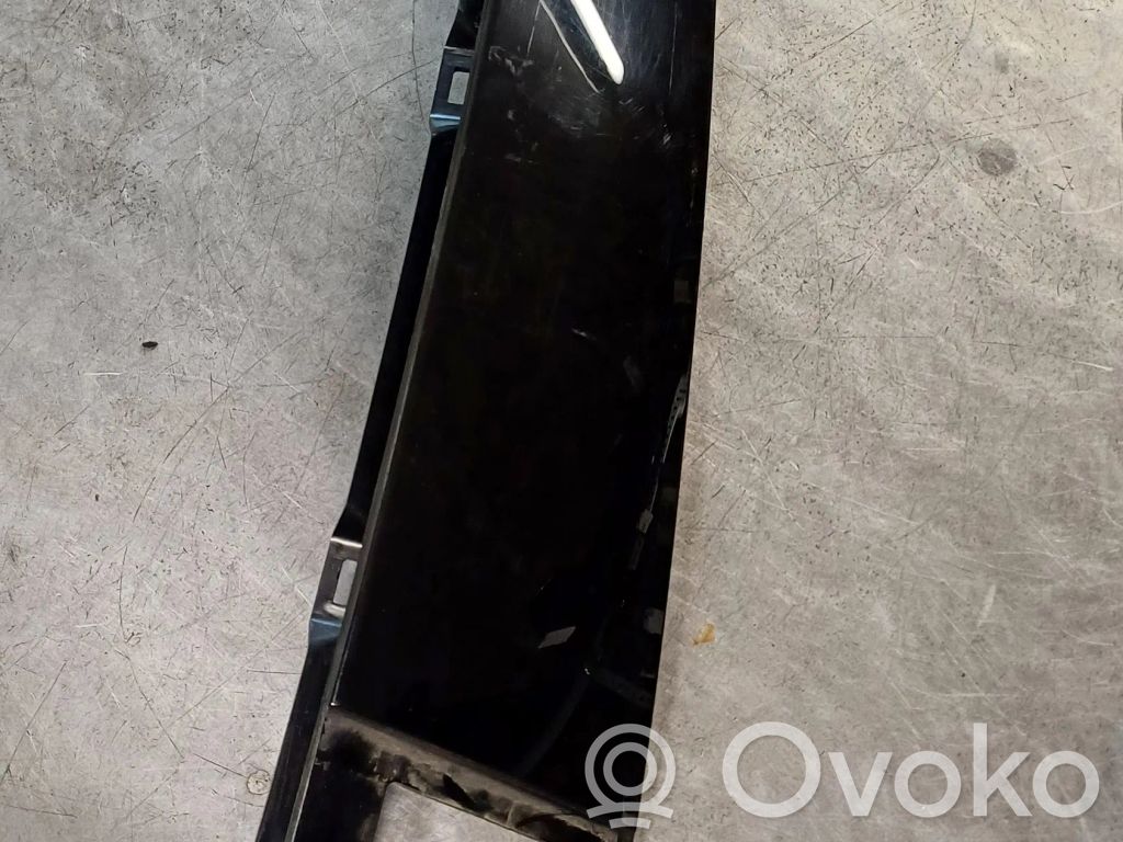 Skoda Octavia Mk4 Ornament geam ușă față 