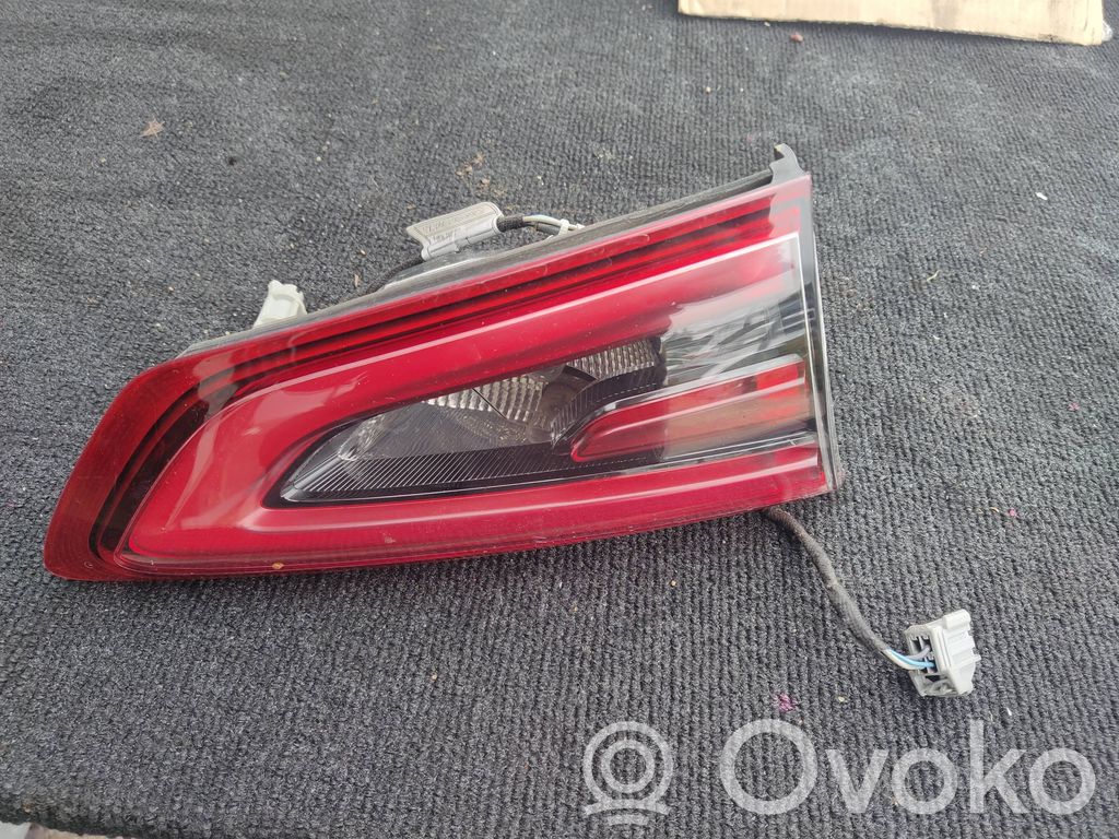 Ford S-MAX Lampă spate în capacul portbagajului 