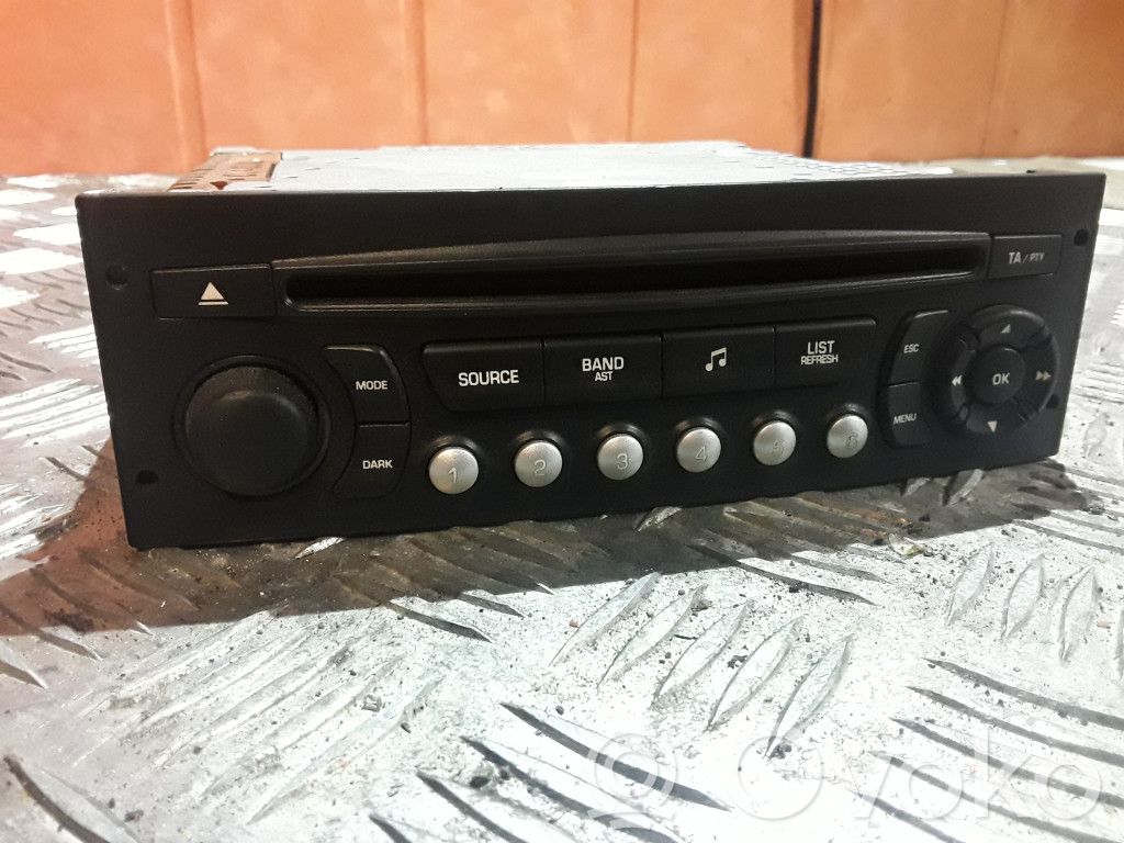 Citroen C8 Panel / Radioodtwarzacz CD/DVD/GPS 