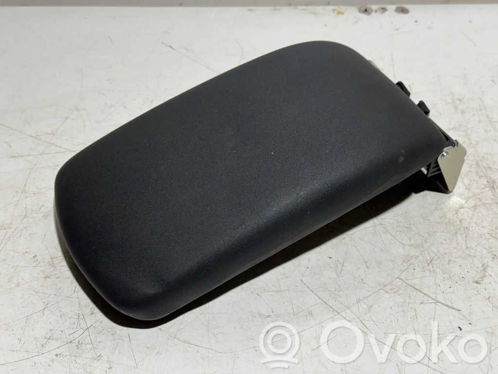 Armrest   161275
