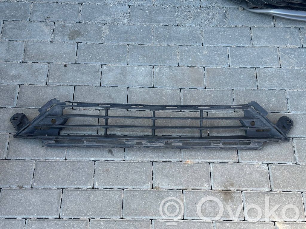 Volvo V60 Kratka dolna zderzaka przedniego 
