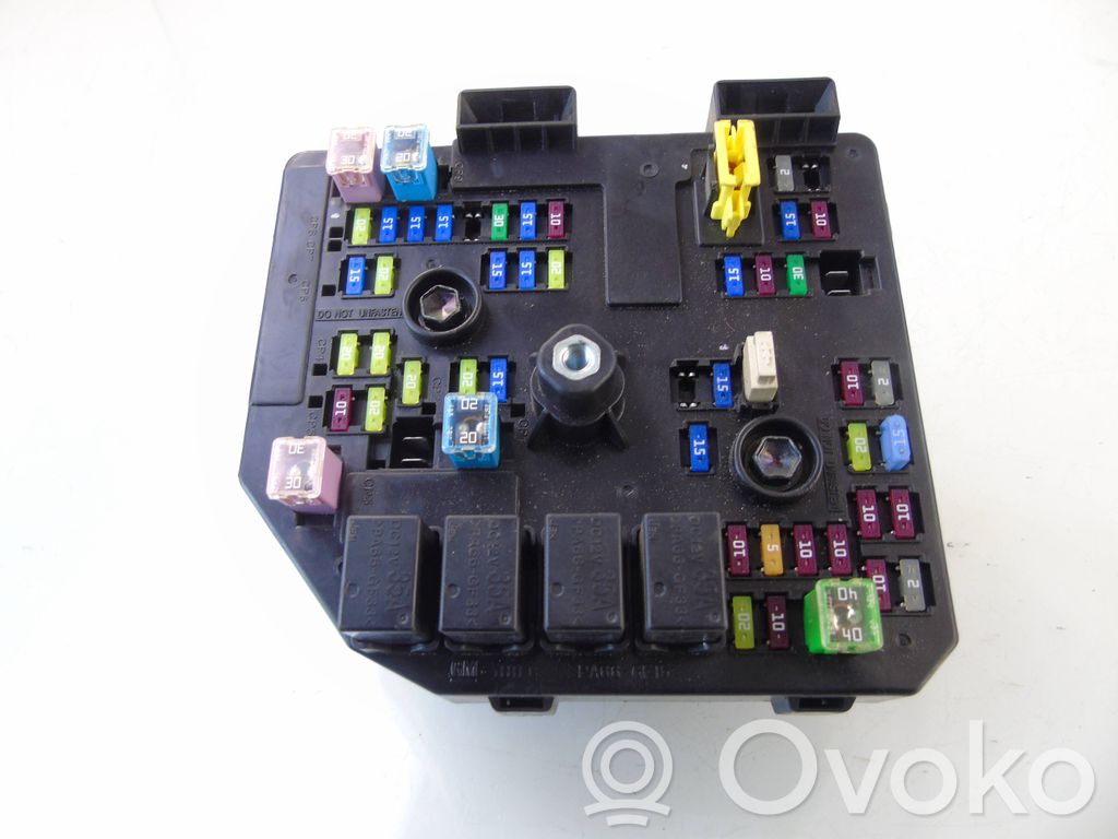 Chevrolet Captiva Fuse module 