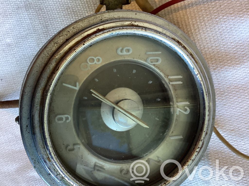 GAZ 21 Reloj 