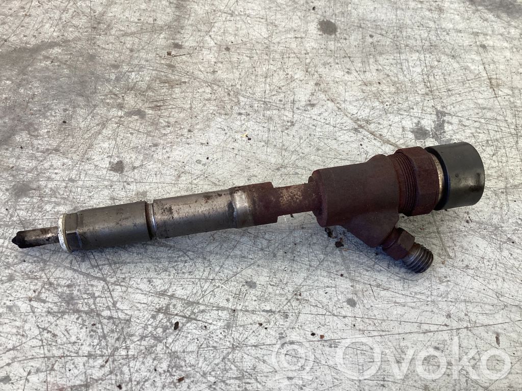 Inyector de combustible   0445110,2367033040,021F9B90B0