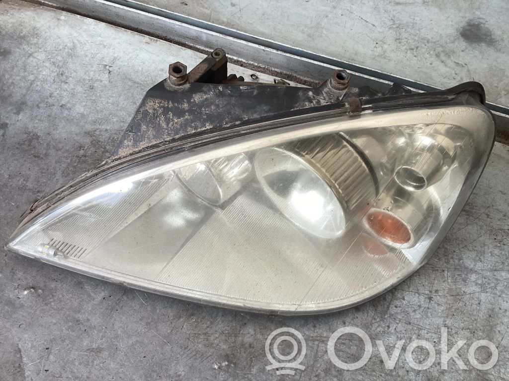 Scheinwerfer   0301183601