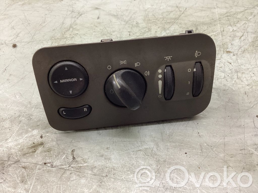 Chrysler Voyager Light switch 