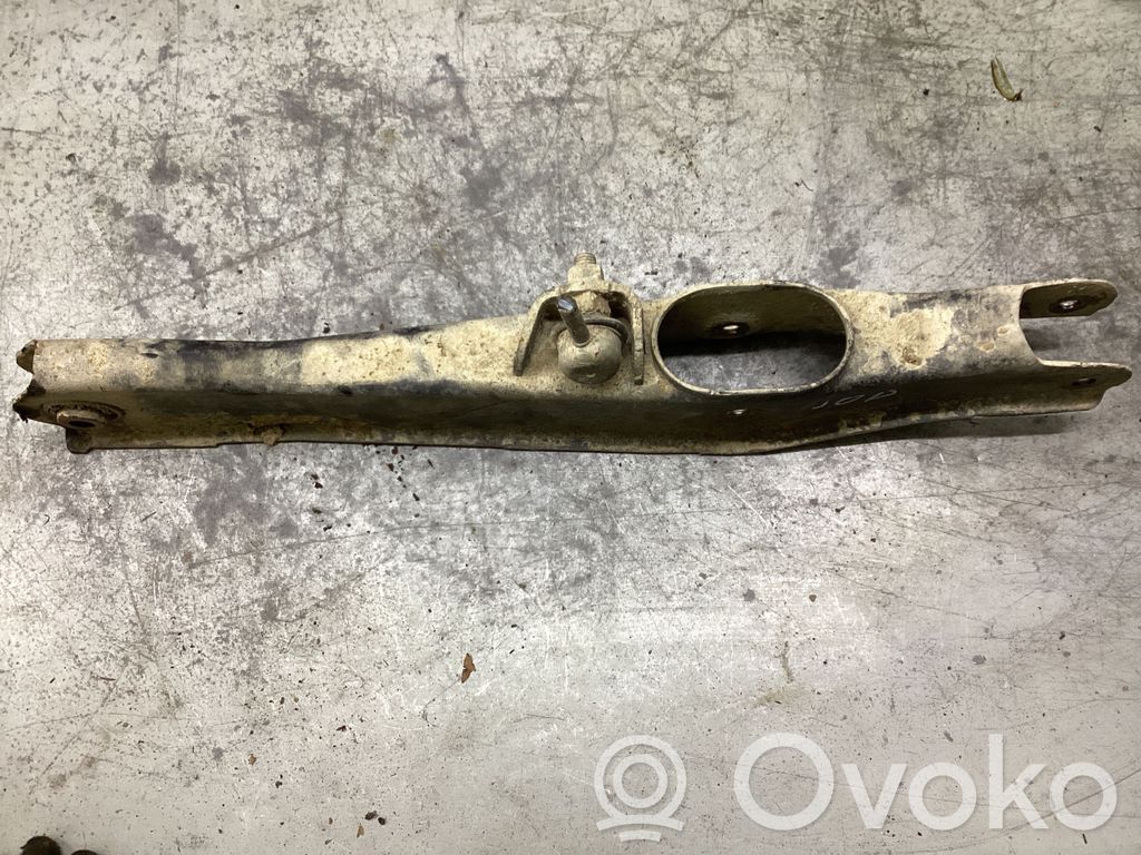 Rear upper control arm/wishbone