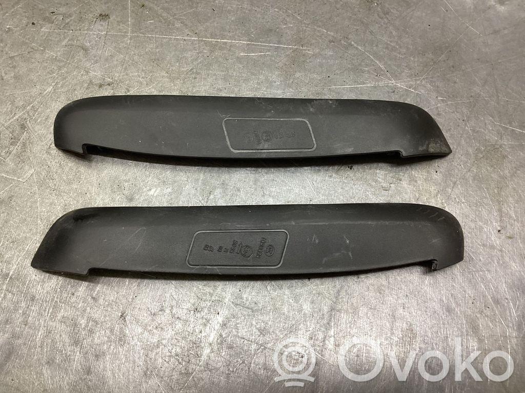 Volkswagen PASSAT B8 Отделка (ленточка) заднего фонаря 