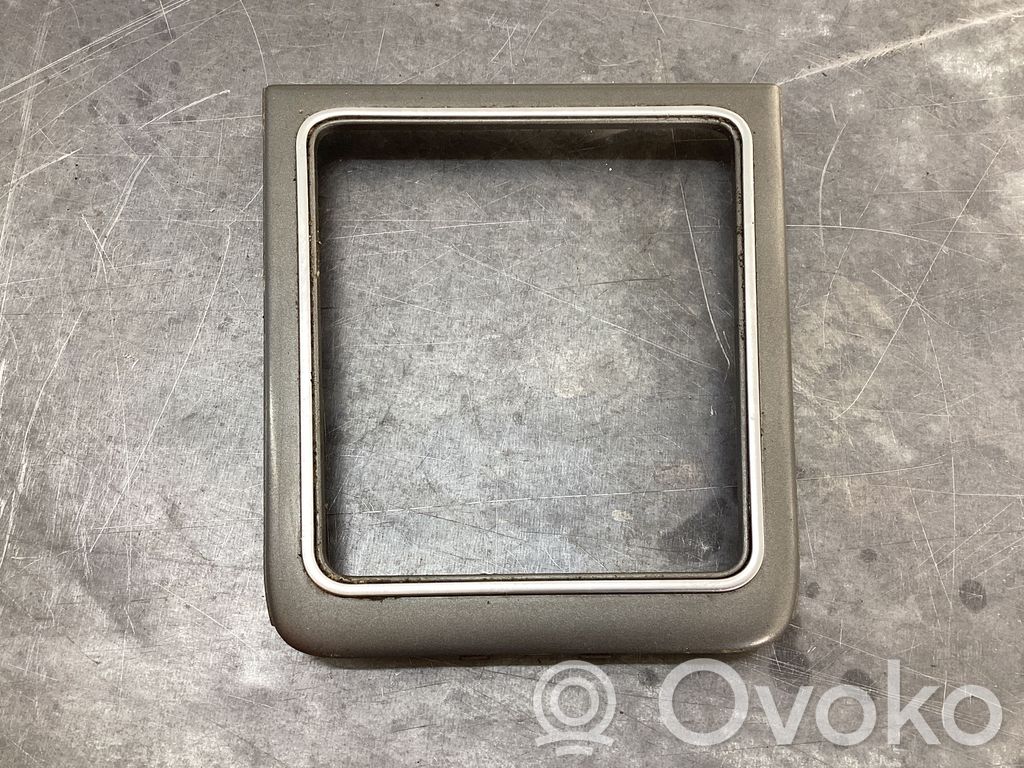 Opel Vectra C Rivestimento in plastica cornice della leva del cambio 